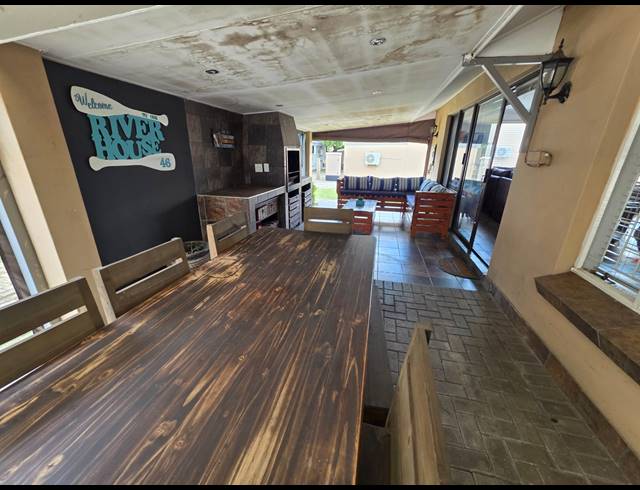 3 BEDROOM TOWNHOUSE FOR SALE IN VAALPARK